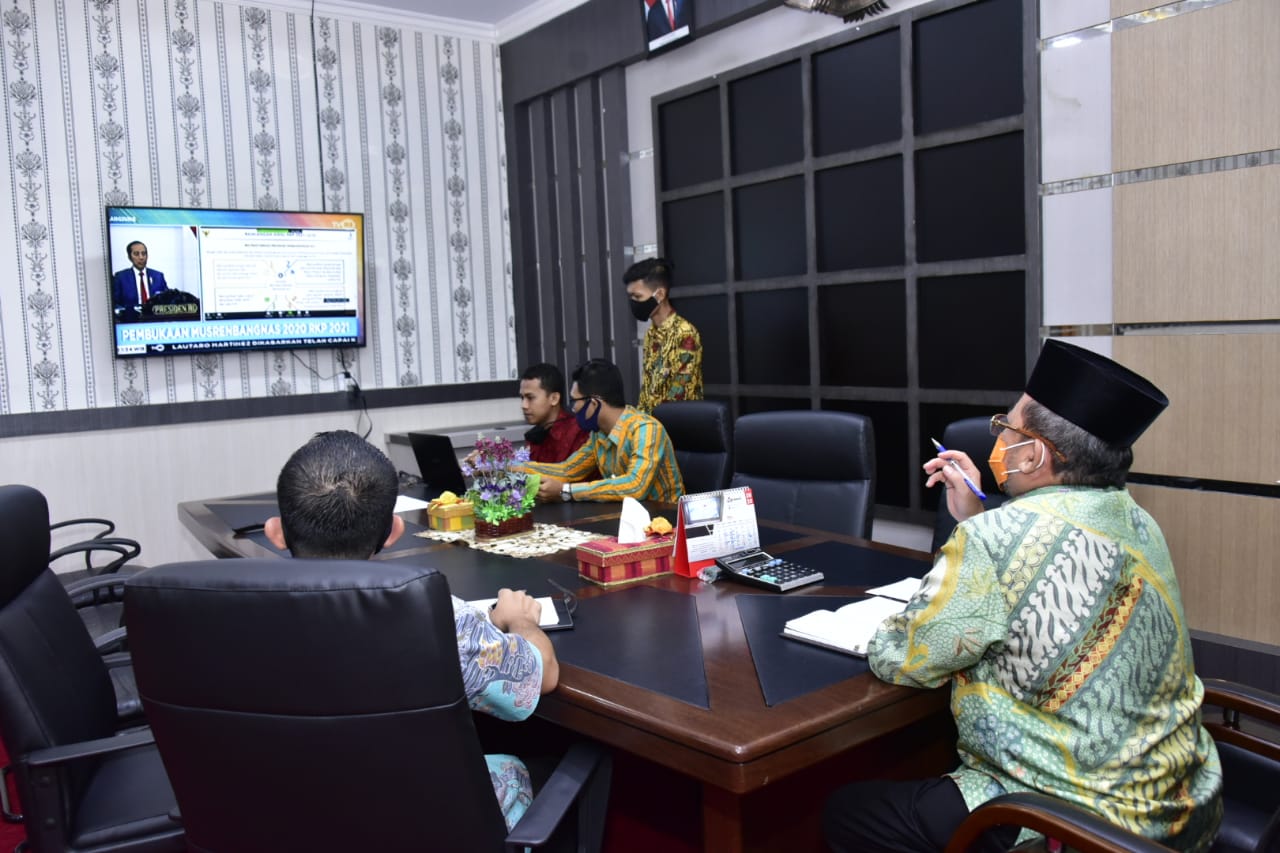 Didampingi Sekretaris Bappeda, Plh Bupati Bengkalis Ikuti Musrenbangnas 2021