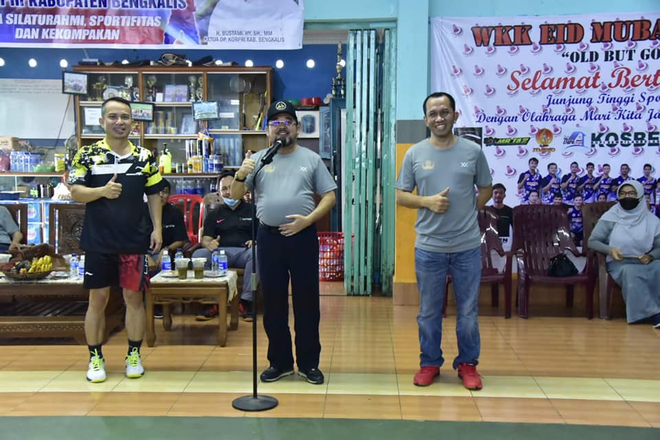 PB KORPRI Bengkalis - PB KORPRI Riau Gelar  Laga Persahabatan Badminton